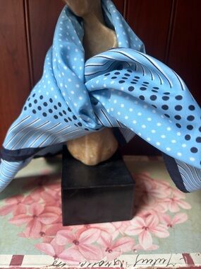 VTG Polka Dot Scarf Square Women  light blue  White